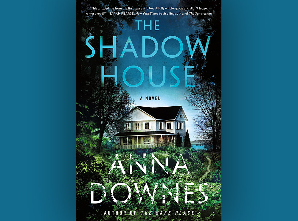 Shadows House, Review